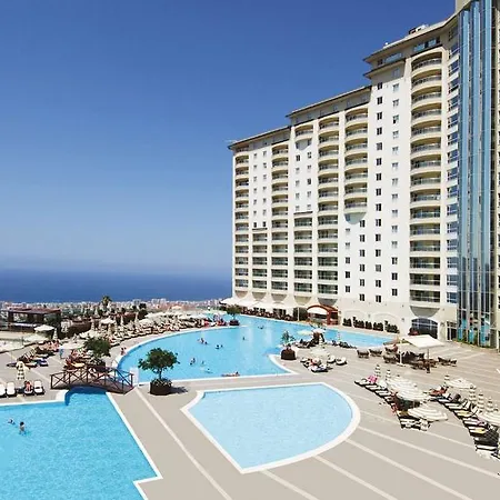 Apartment Goldcity Seaview *